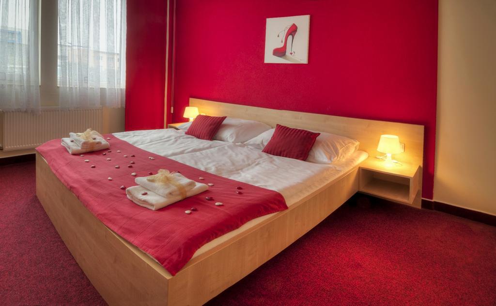 City Hostel Brno Modrice Exterior photo
